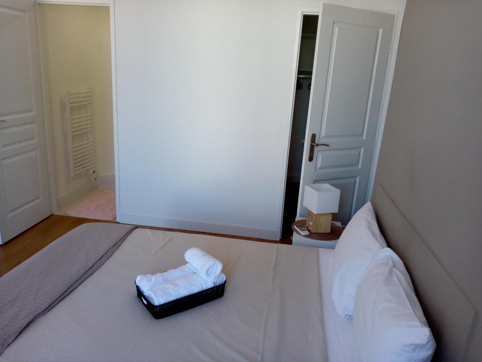 Quartier Le Plus Anime De Marseille "La Plaine Cours Julien "Chambre Avec Salle De Bain Wc Privee Integrees "Dans Appartement Екстериор снимка